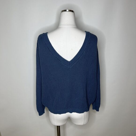 Lulu's Just For You Backless Knit Pullover Sweater V Back Blue Oversize Size M - Picture 2 of 7